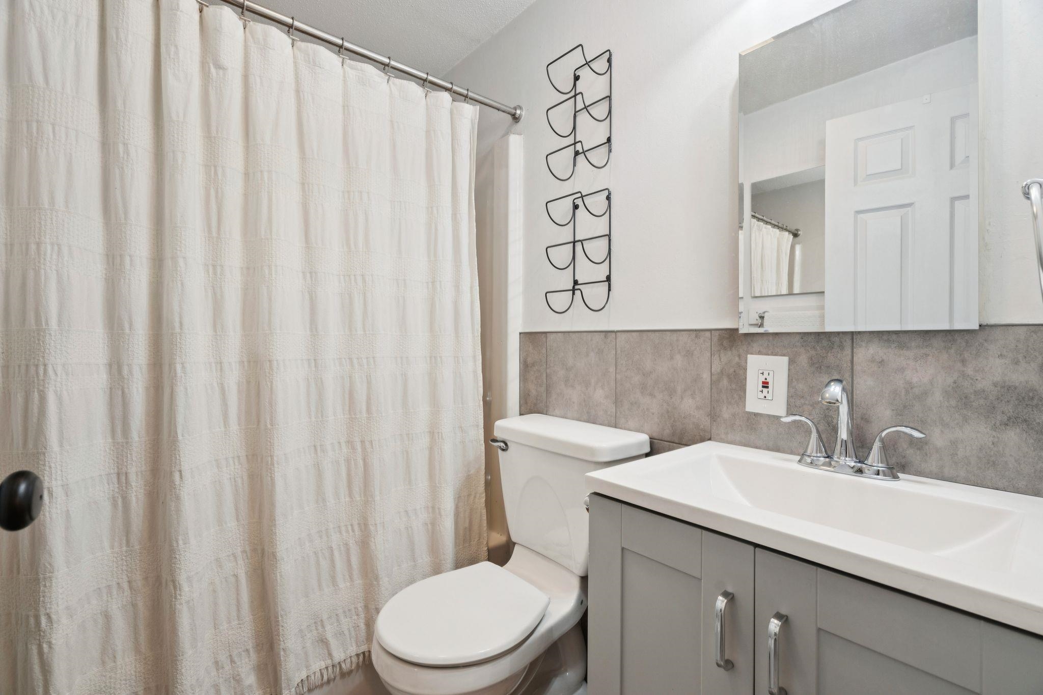 574 Willard Road, Unit 1E Hartford, VT 05001 - Photo 21 of 30