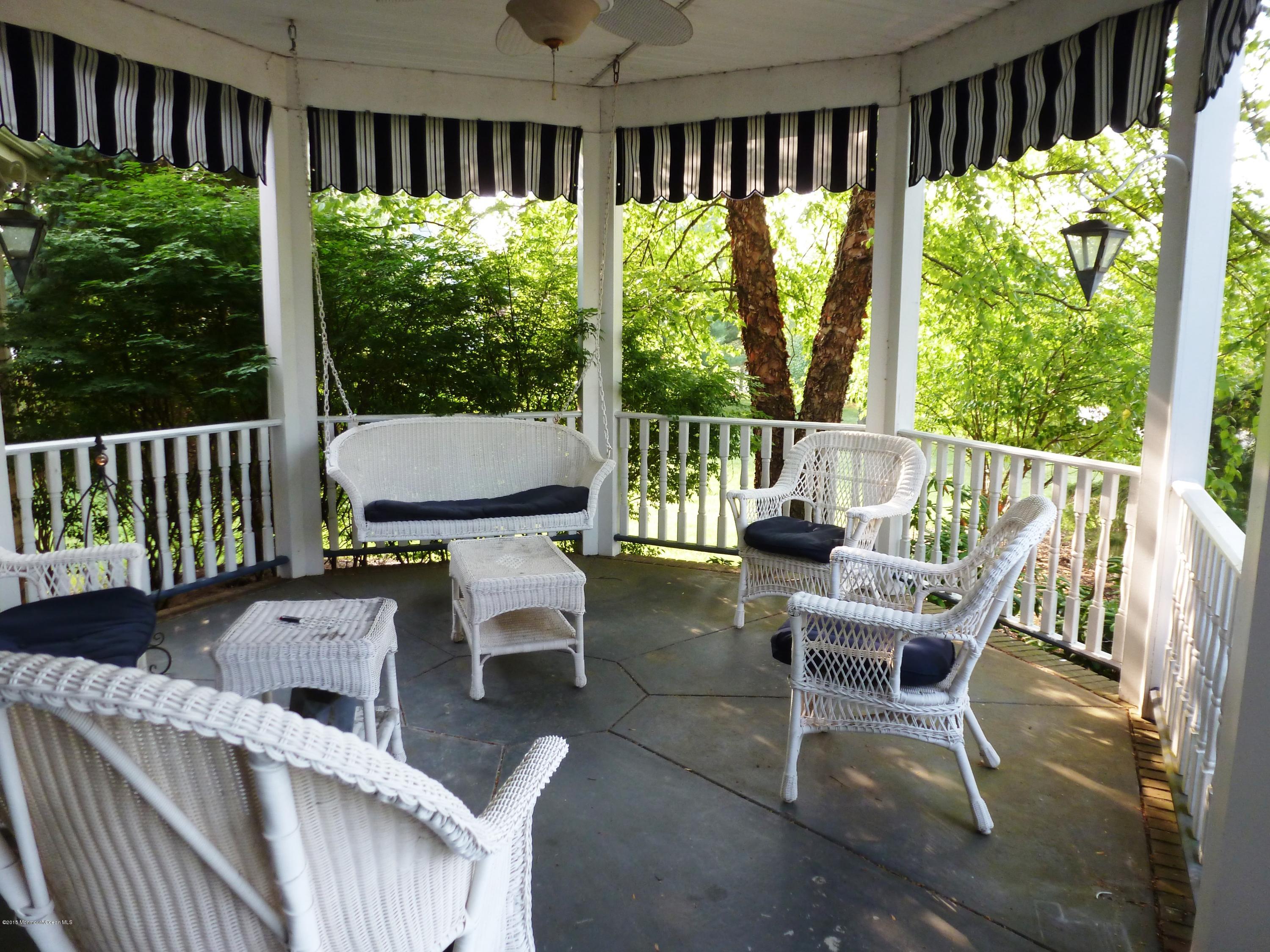 14 Old Stable Way Colts Neck, NJ 07722 - Photo 2 of 19 P1010267