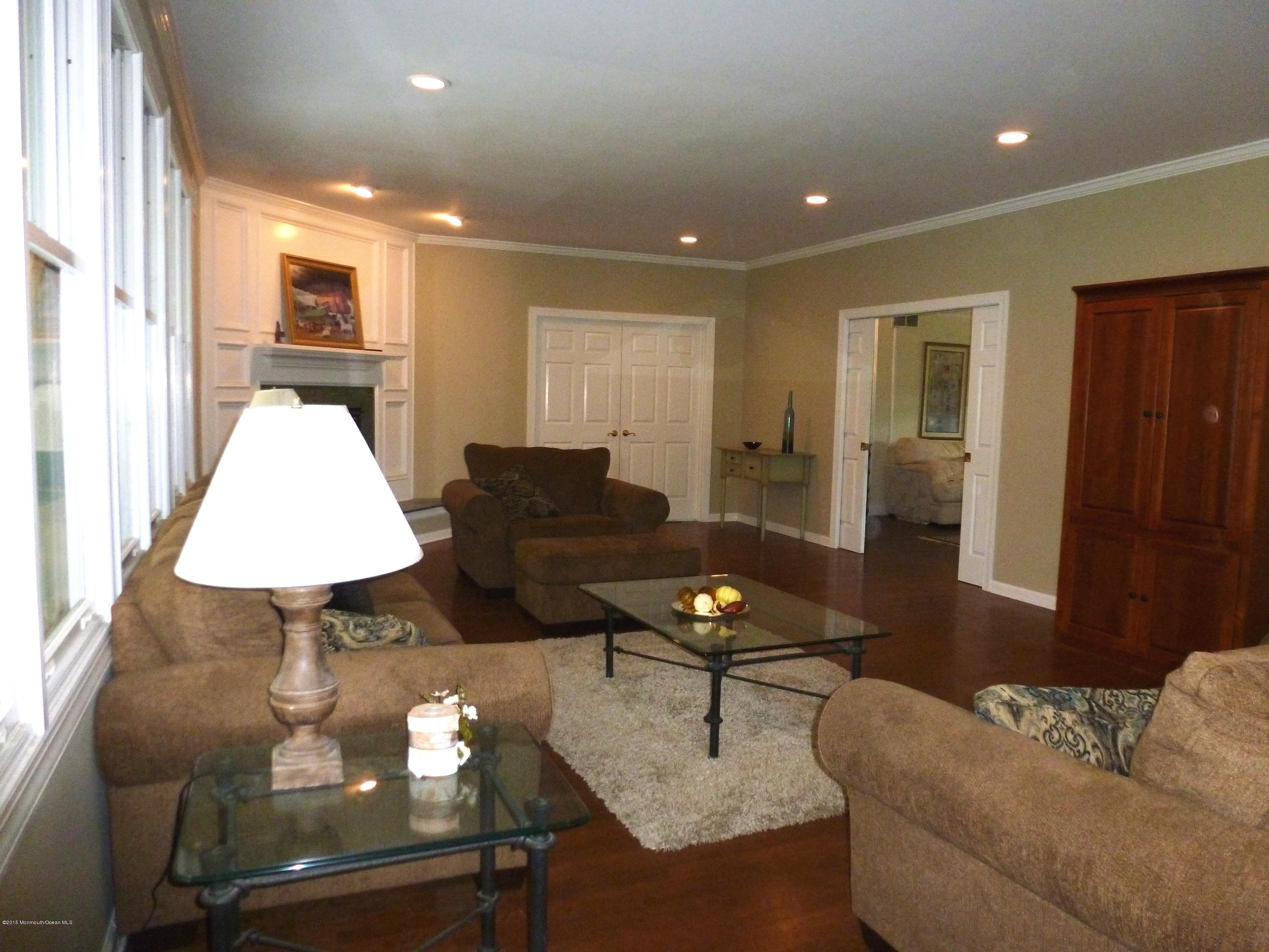 14 Old Stable Way Colts Neck, NJ 07722 - Photo 9 of 19 P1010308