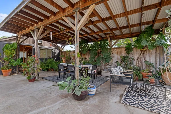 $1,495,000 | 3077 Lucinda Lane, Santa Barbara, CA 93105
