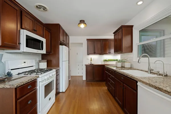 $1,495,000 | 3077 Lucinda Lane, Santa Barbara, CA 93105