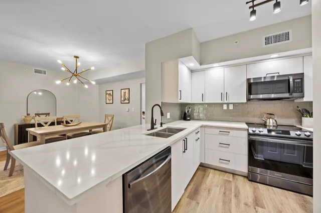 $499,800 | 11790 St Andrews Place, Unit 202, Wellington, FL 33414