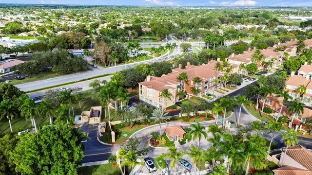 $499,800 | 11790 St Andrews Place, Unit 202, Wellington, FL 33414