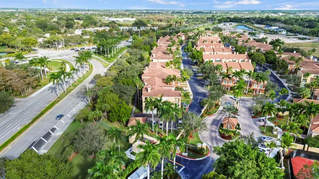 $499,800 | 11790 St Andrews Place, Unit 202, Wellington, FL 33414