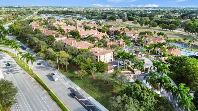 $499,800 | 11790 St Andrews Place, Unit 202, Wellington, FL 33414