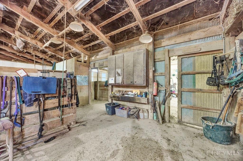 2920 Minton Road Hamilton, OH 45013 - Photo 15 of 39 indoor stables and riding area