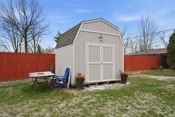 $210,000 | 11520 Brooklane Drive, Fort Wayne, IN 46819