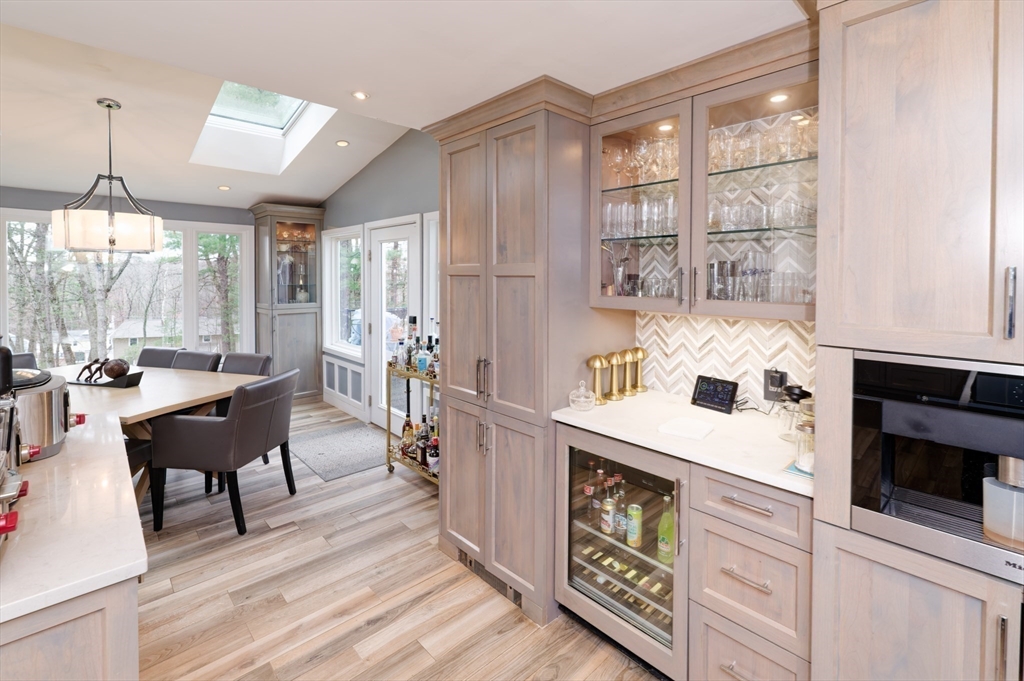 62 Ledgewood Road Framingham, MA 01701 - Photo 13 of 42