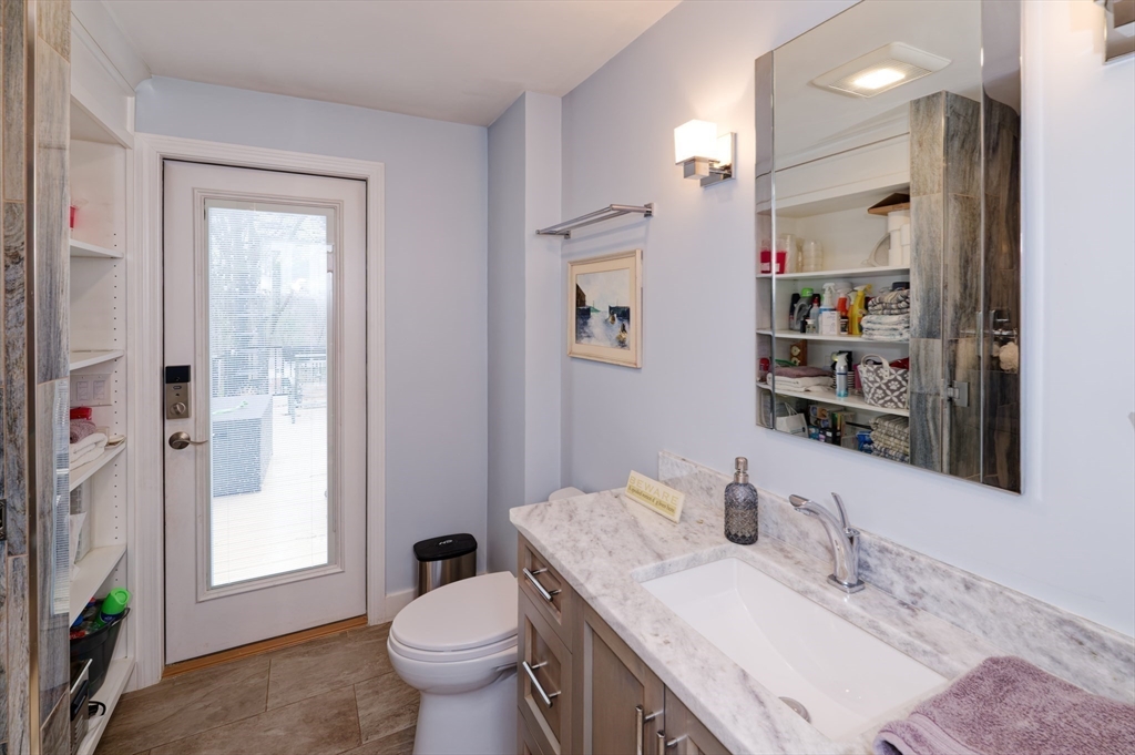 62 Ledgewood Road Framingham, MA 01701 - Photo 18 of 42