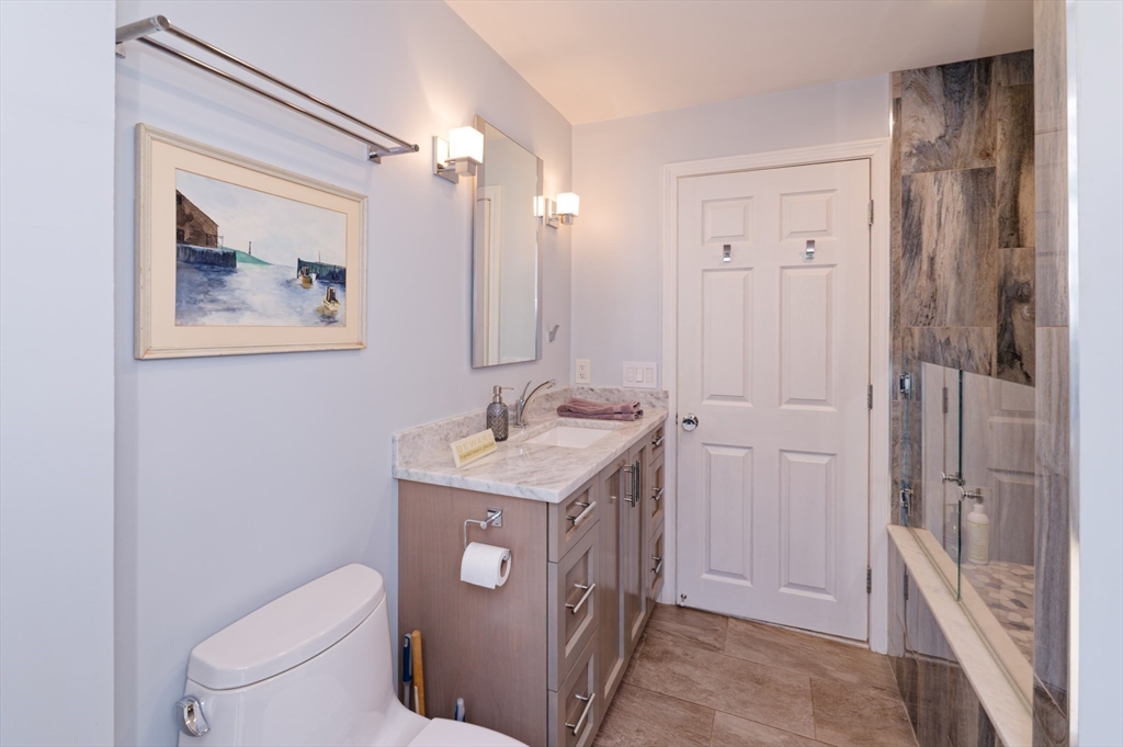 62 Ledgewood Road Framingham, MA 01701 - Photo 19 of 42