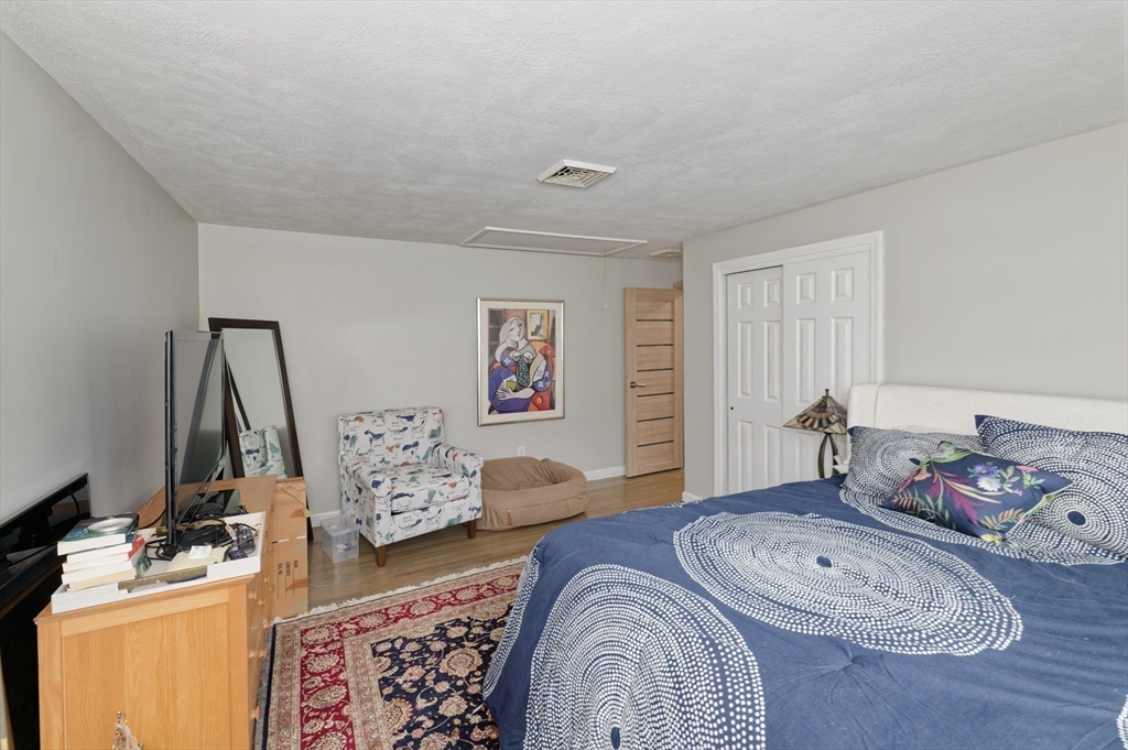 62 Ledgewood Road Framingham, MA 01701 - Photo 26 of 42