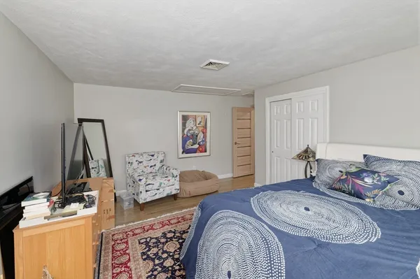 $999,900 | 62 Ledgewood Road, Framingham, MA 01701