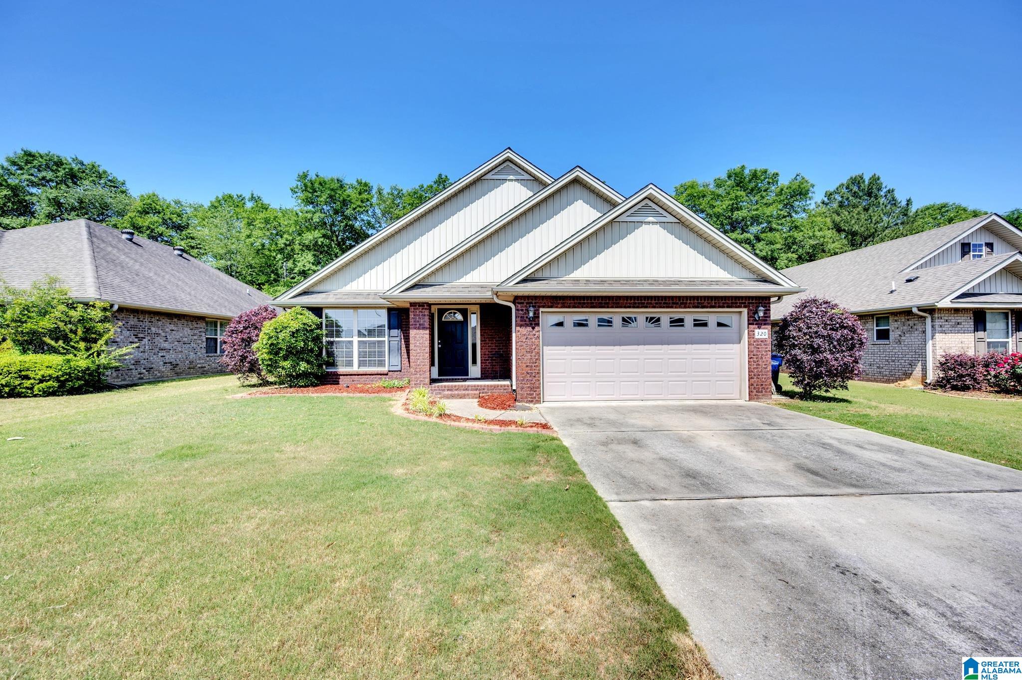 320 Vincent Street Alabaster, AL 35007 - Photo 3 of 26