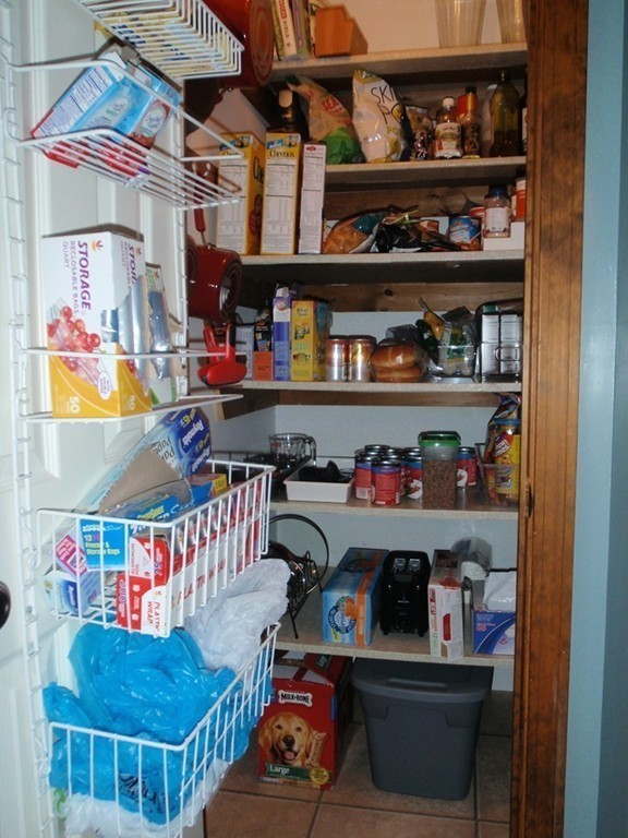 28 Apache Road Hubbardston, MA 01452 - Photo 8 of 29 Gallery Image 8