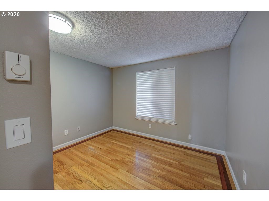 3326 Northeast View Avenue Gresham, OR 97030 - Photo 17 of 36