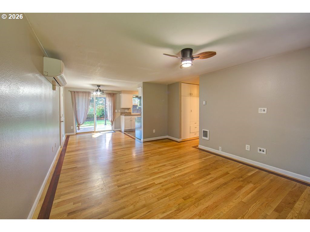 3326 Northeast View Avenue Gresham, OR 97030 - Photo 10 of 36