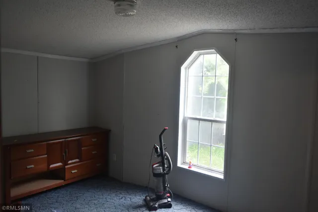 $114,900 | 44863 Highway 48, Hinckley, MN 55037