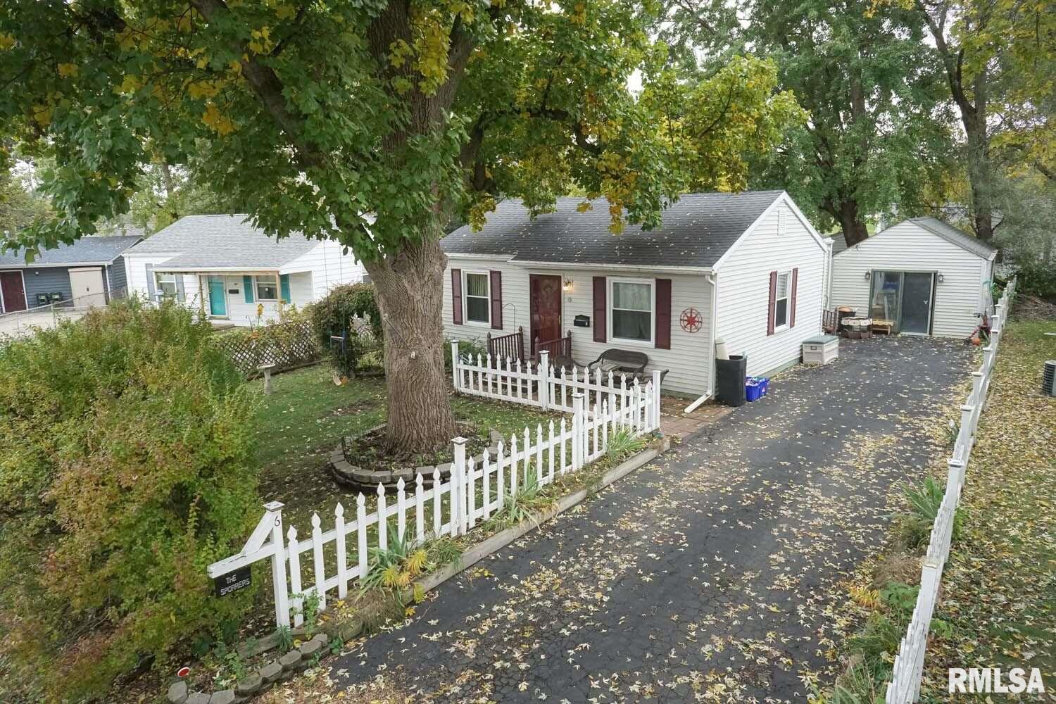 6 St James Court Springfield, IL 62703 - Photo 1 of 19