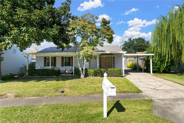 $149,900 | 164 Yvonne Drive, Avondale, LA 70094