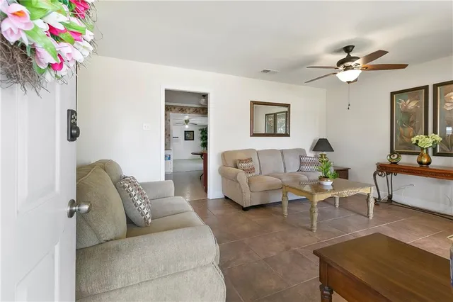 $149,900 | 164 Yvonne Drive, Avondale, LA 70094