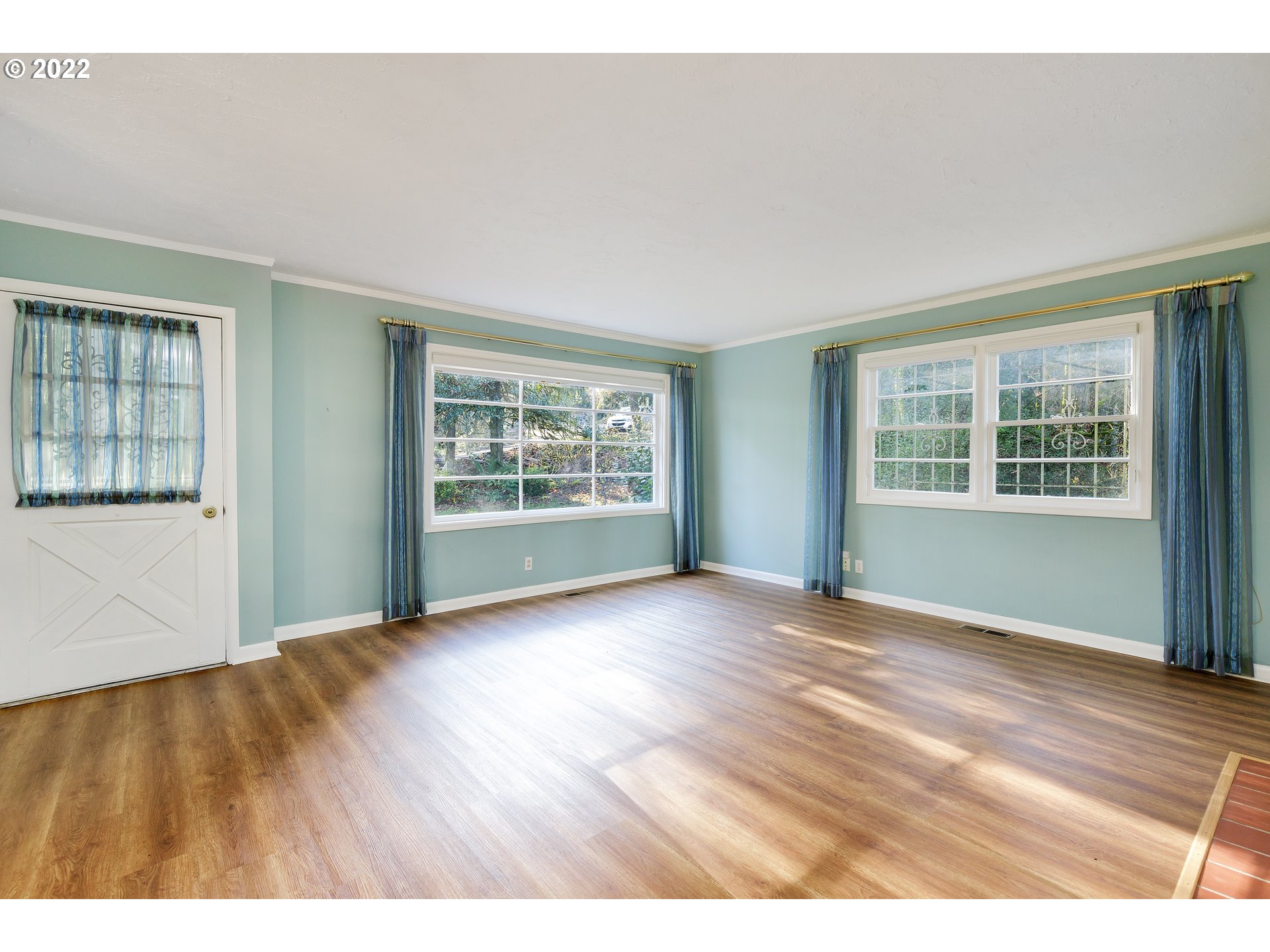3725 Southwest Marquam Hill Road Portland, OR 97239 - Photo 5 of 19 Gallery Image 5
