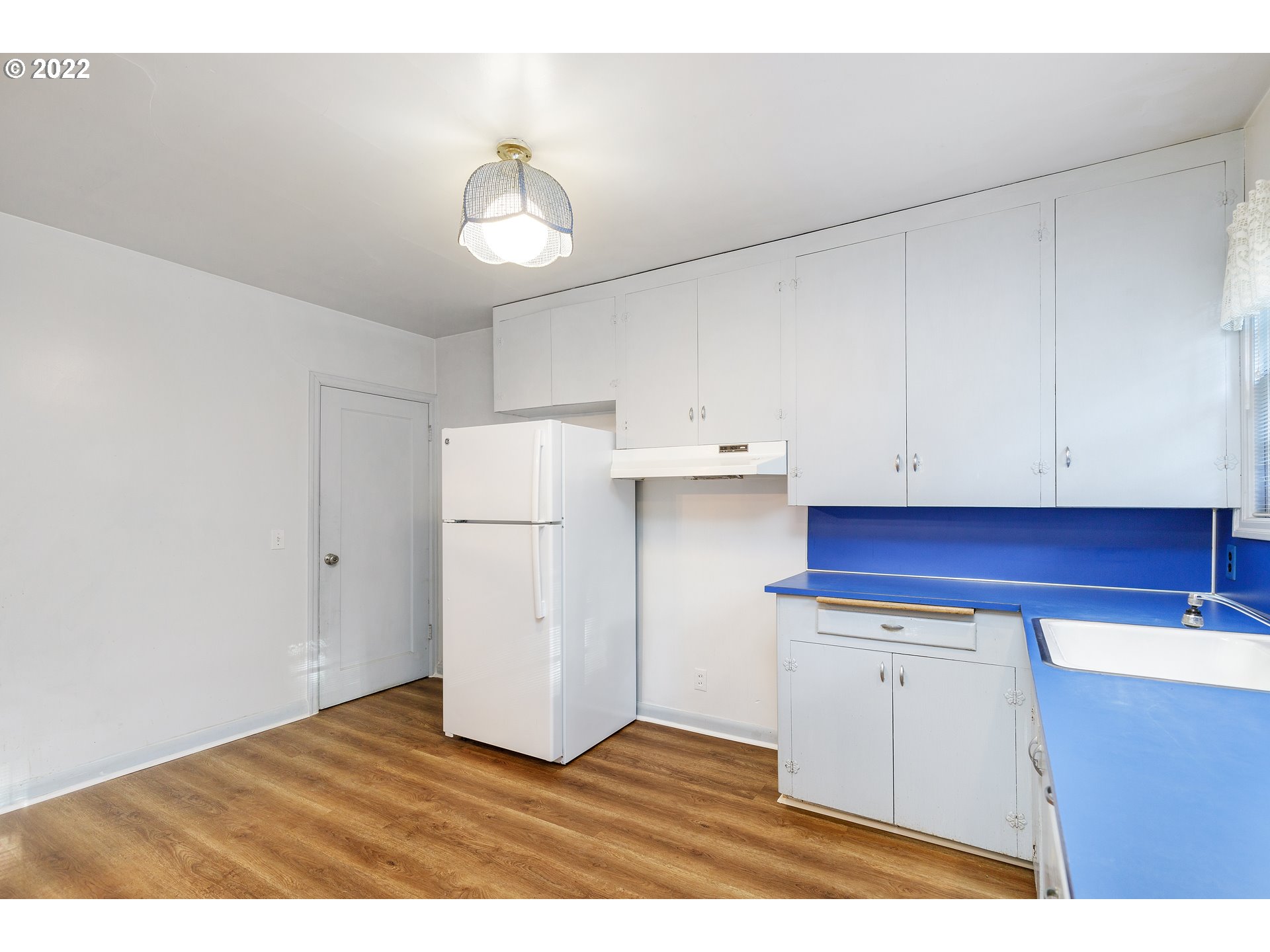 3725 Southwest Marquam Hill Road Portland, OR 97239 - Photo 8 of 19 Gallery Image 8