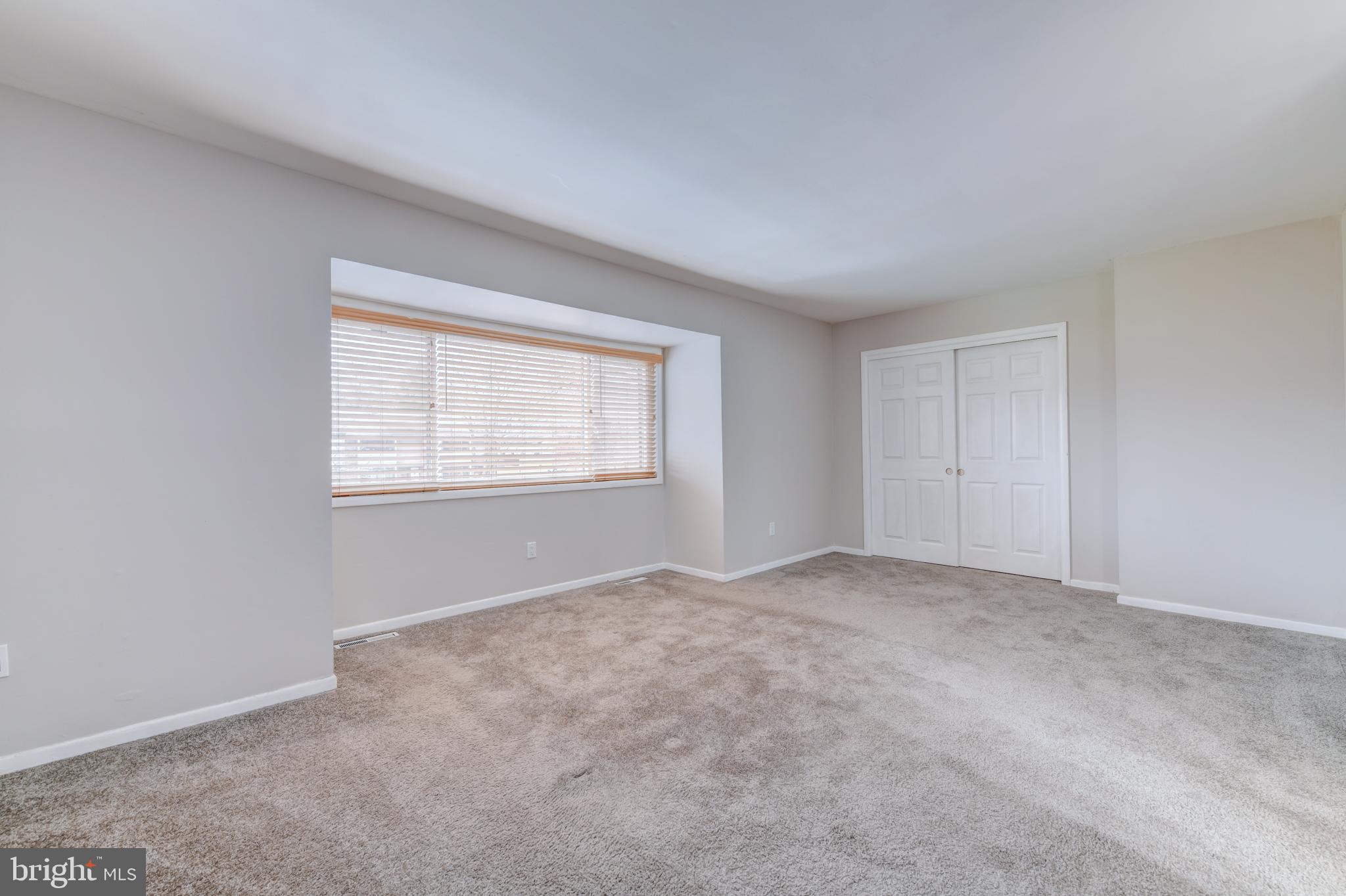 668 Ithaca Place Hightstown, NJ 08520 - Photo 15 of 20