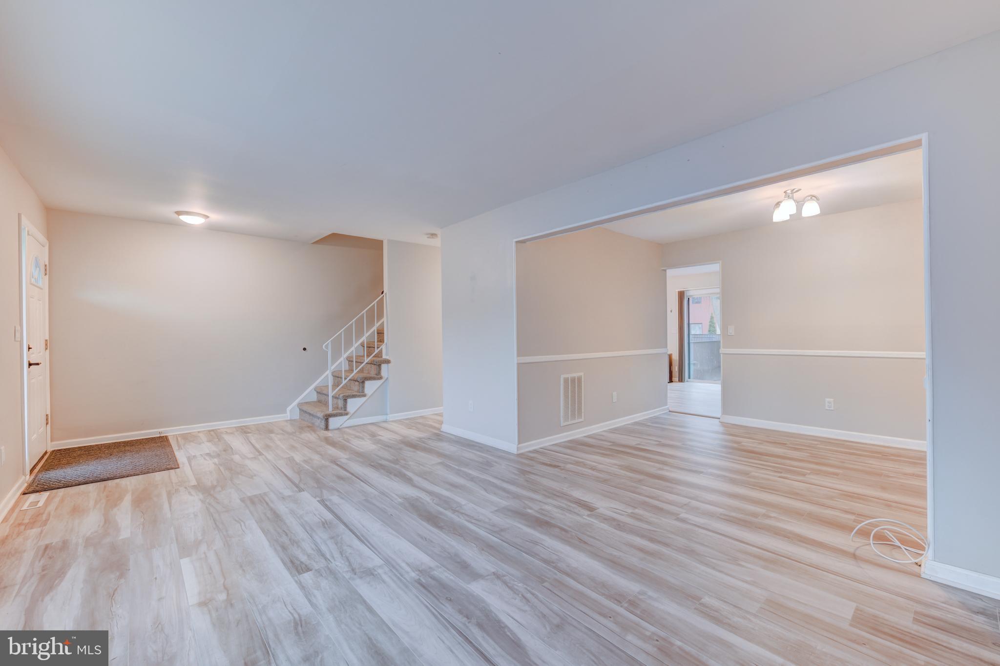 668 Ithaca Place Hightstown, NJ 08520 - Photo 2 of 20