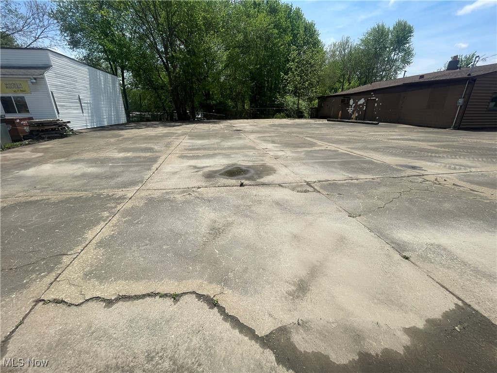 Navarre Road Southwest Canton, OH 44706 - Photo 2 of 10