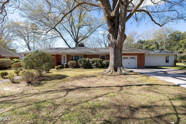 $358,000 | 205 John Street, Louisburg, NC 27549