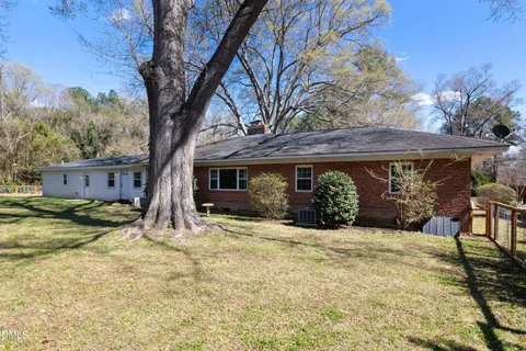 $358,000 | 205 John Street, Louisburg, NC 27549