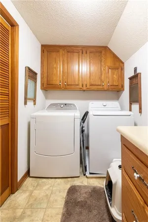 $899,950 | 254 State Highway 39, Greenfield, MO 65661