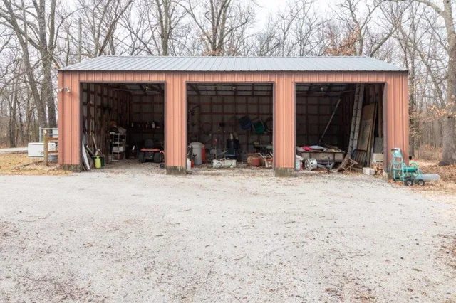 $899,950 | 254 State Highway 39, Greenfield, MO 65661