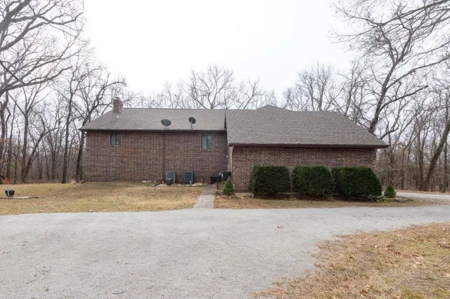 $899,950 | 254 State Highway 39, Greenfield, MO 65661