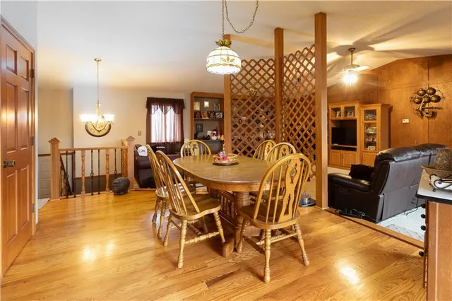 $899,950 | 254 State Highway 39, Greenfield, MO 65661