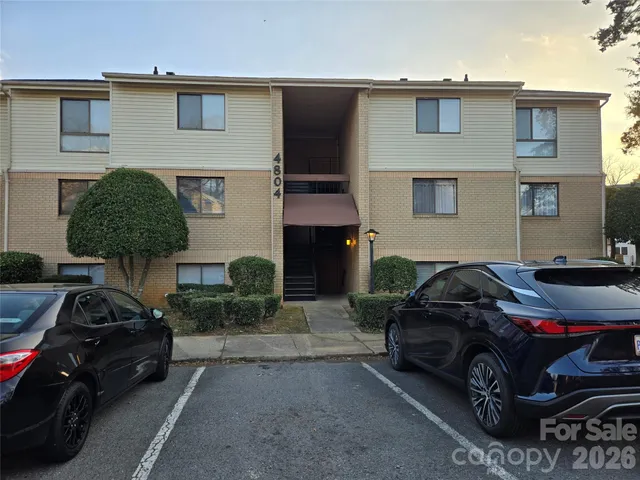 $138,000 | 4804 Spring Lake Drive, Unit C, Charlotte, NC 28212