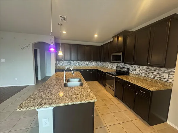 $2,700 | 3012 Whitetail Chase Drive, Fort Worth, TX 76108