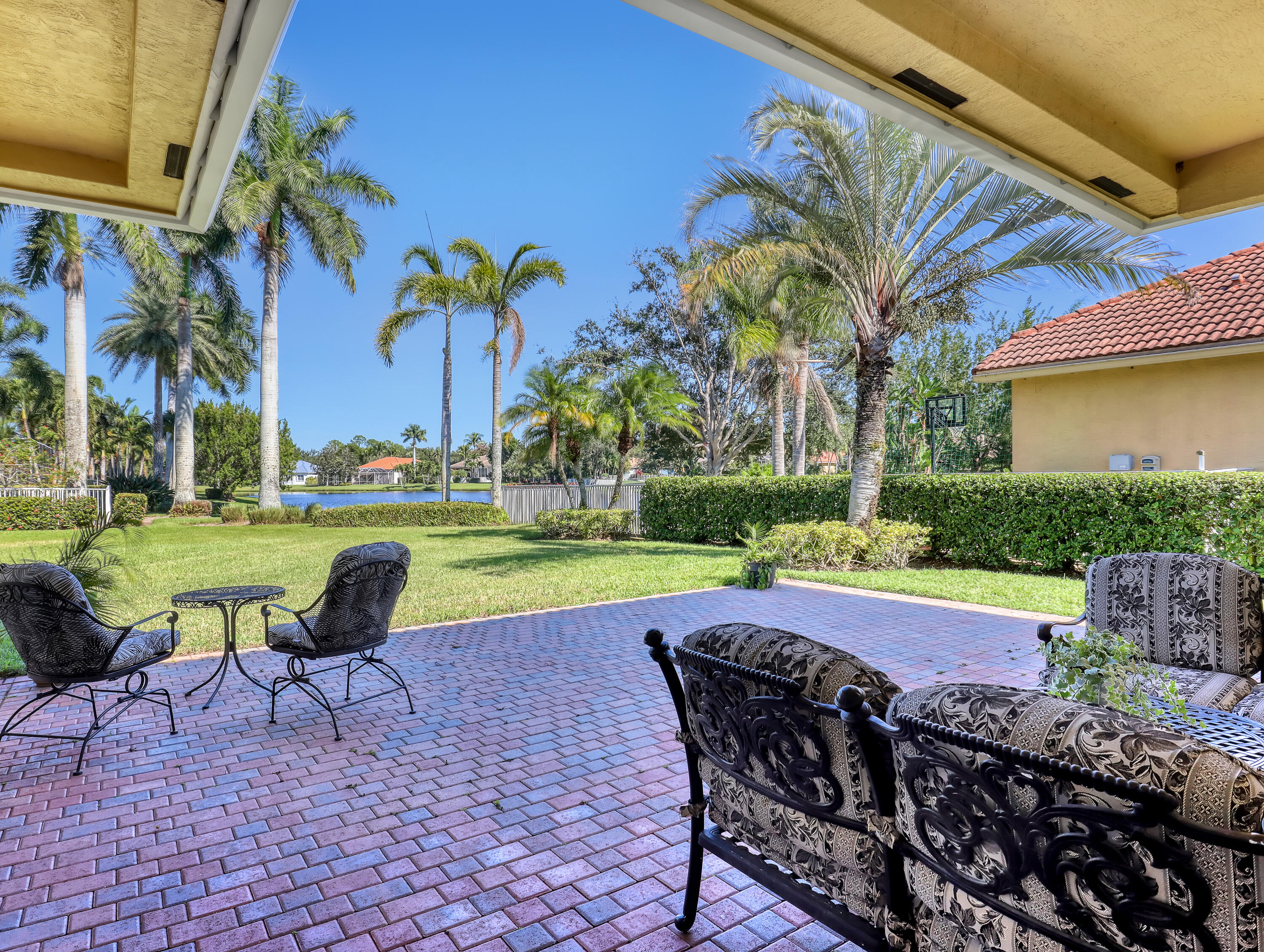 819 Southwest Bromelia Terrace Stuart, FL 34997 - Photo 29 of 40 819 SW Bromelia (49)