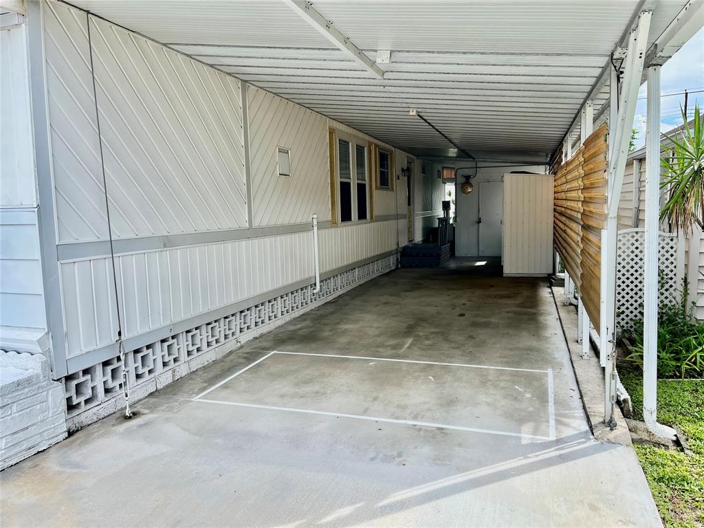 1910 Southwest 85th Terrace Davie, FL 33324 - Photo 3 of 22