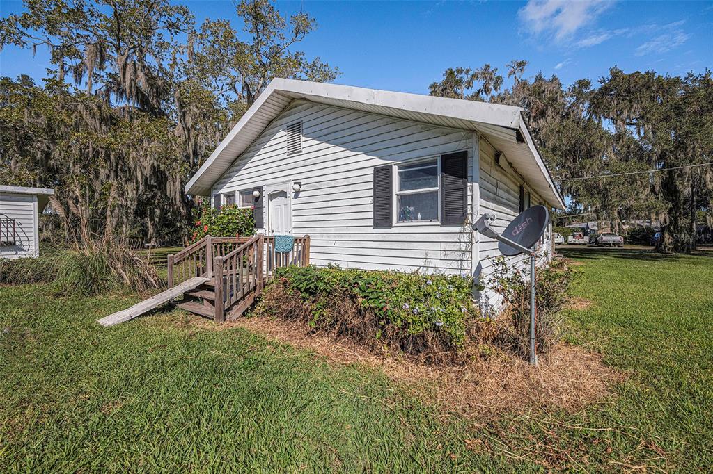 331 Lewis Road Lithia, FL 33547 - Photo 31 of 87