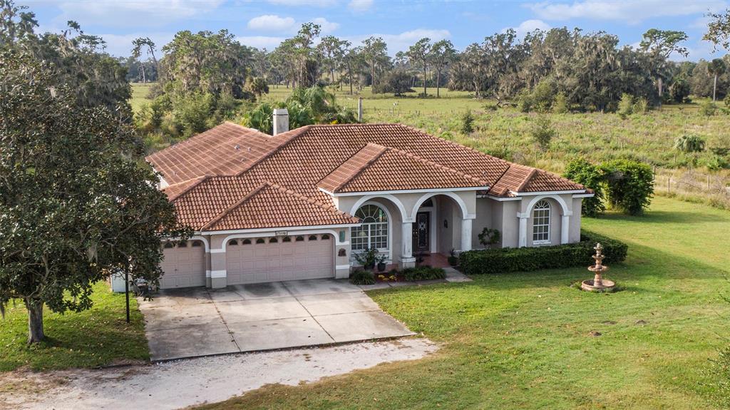 331 Lewis Road Lithia, FL 33547 - Photo 4 of 87