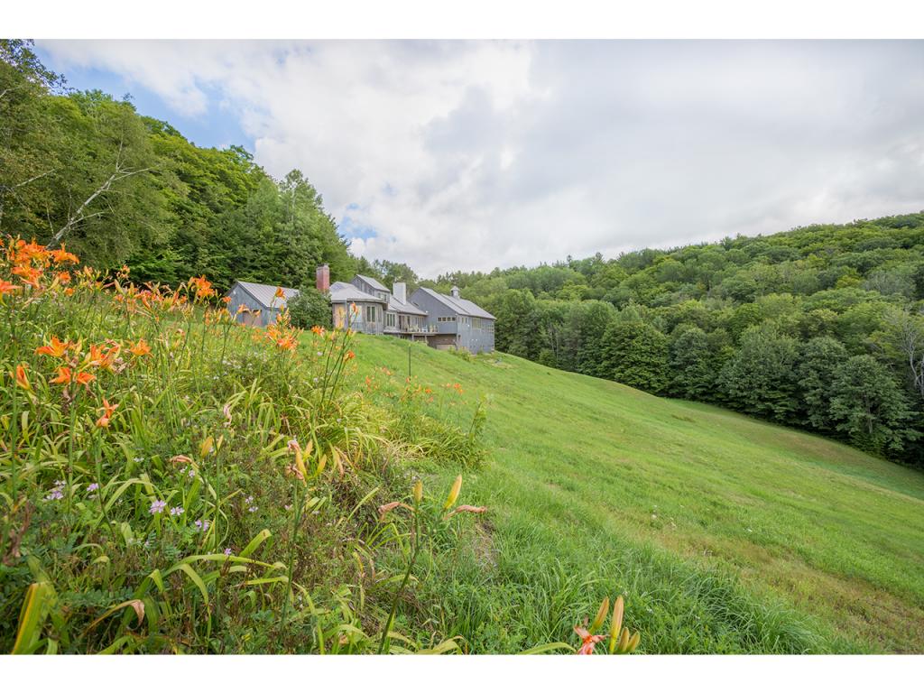 895 Clay Road Pomfret, VT 05084 - Photo 2 of 23 Gallery Image 2