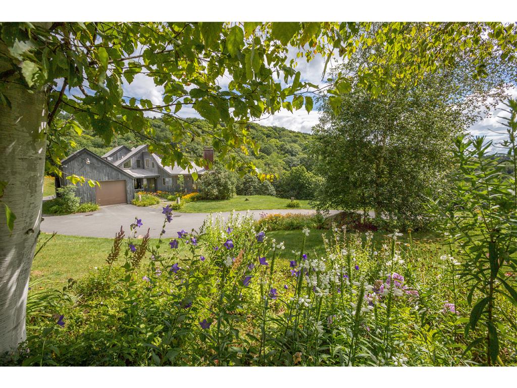 895 Clay Road Pomfret, VT 05084 - Photo 4 of 23 Gallery Image 4