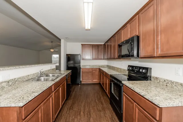 $1,895 | 2702 Swarm Court, Columbia, TN 38401