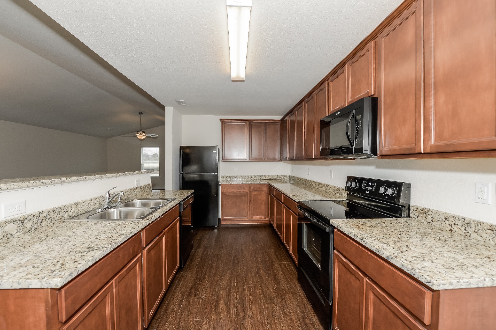 2702 Swarm Court Columbia, TN 38401 - Photo 4 of 16