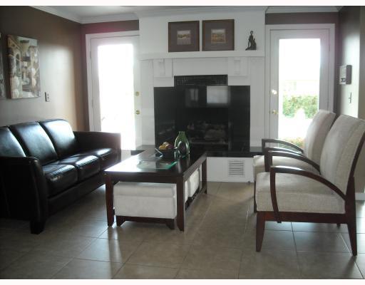 1 Renaissance Drive Irwin, PA 15642 - Photo 2 of 14 Den/Family/Great Room.