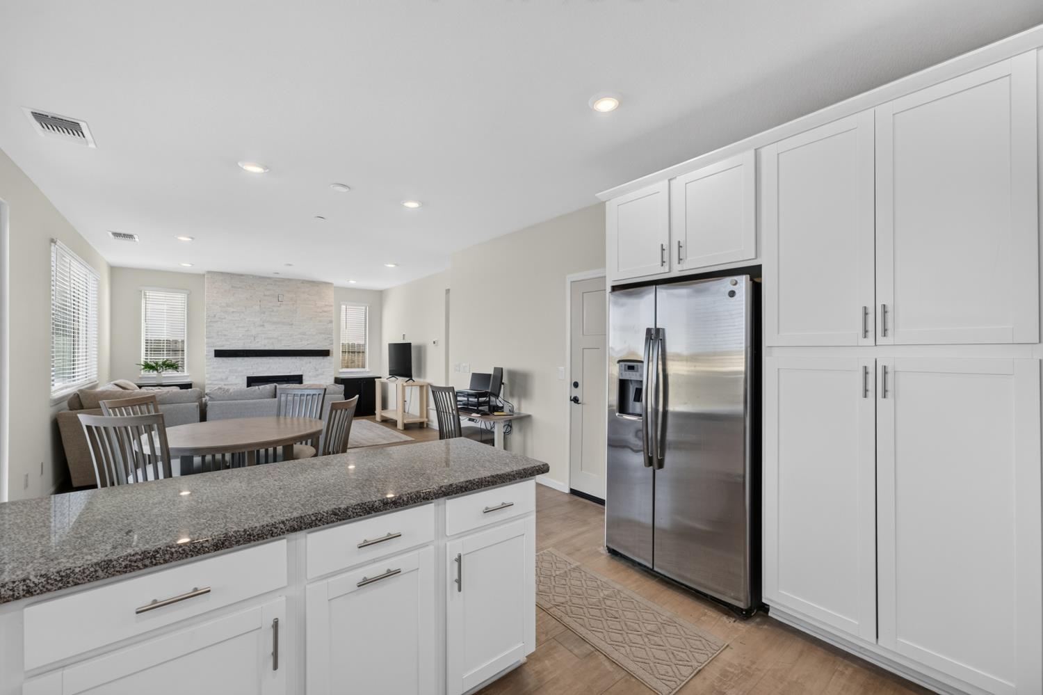 3863 Ivan Way Rancho Cordova, CA 95742 - Photo 21 of 54