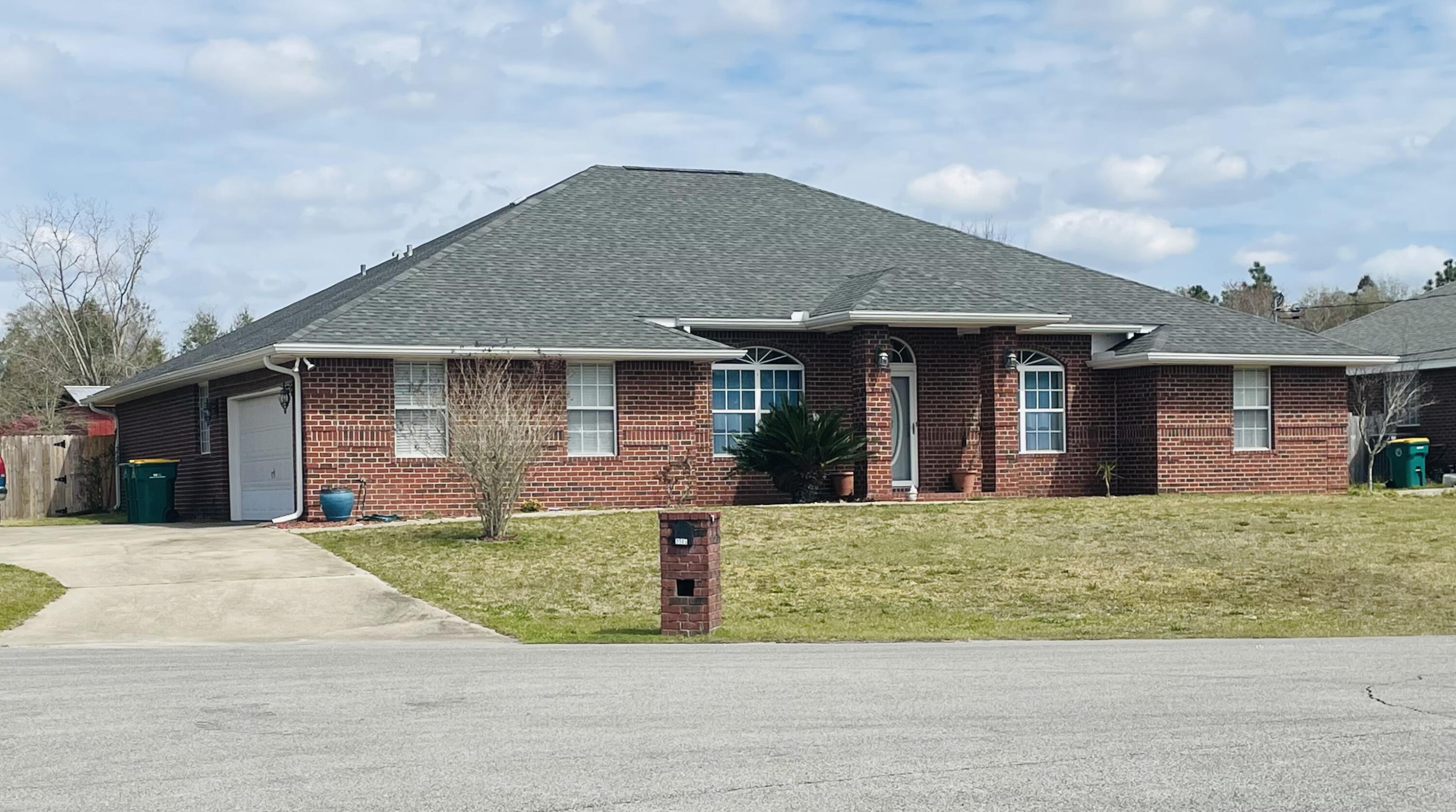 3505 Shirey Court Crestview, FL 32539 - Photo 3 of 37 Side