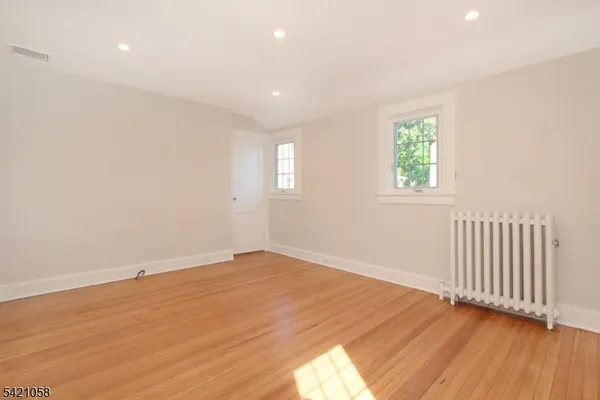 $3,250 | 10 Lincoln Street, Glen Ridge, NJ 07028
