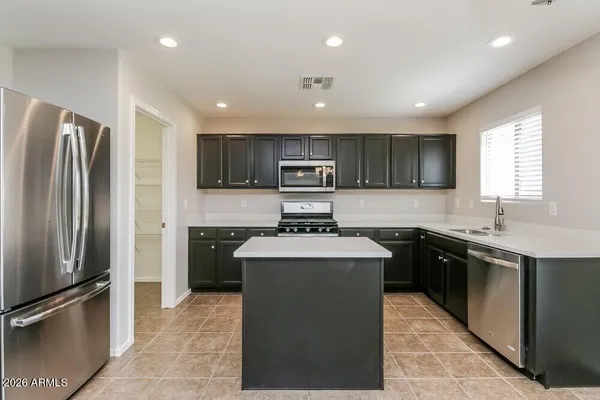 $2,250 | 1935 East Renegade Trail, San Tan Valley, AZ 85143